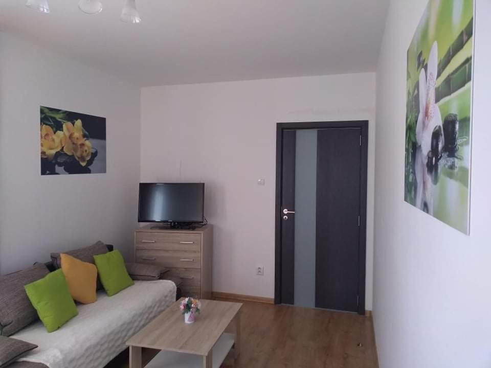Apartman Naomi E12 Nova Lesna Exterior photo